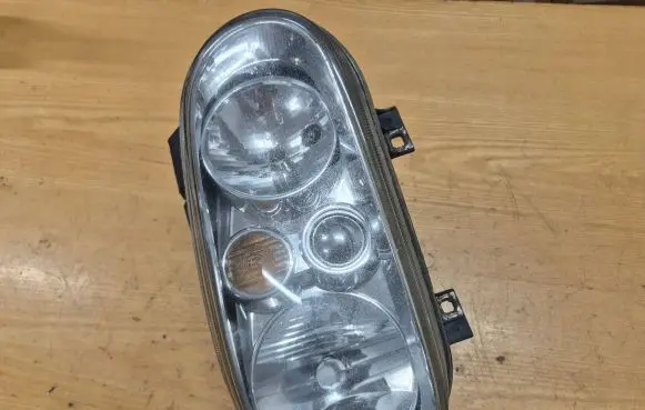 Volkswagen Golf IV Headlight/headlamp 1J1941016B 67742020 011B5163