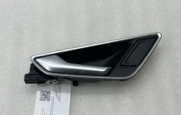 Audi Q2 - Front door interior handle 81A837019C