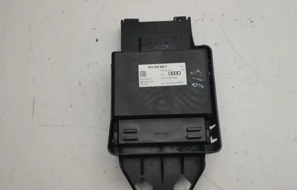 Audi A7 S7 4G Voltage converter/converter module 8K0959663F