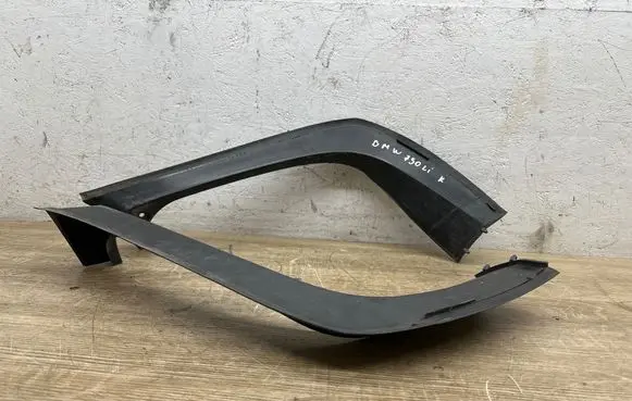BMW 7 F01 F02 F03 F04 Rear/tail light trim molding 7186527 20409410 09101112