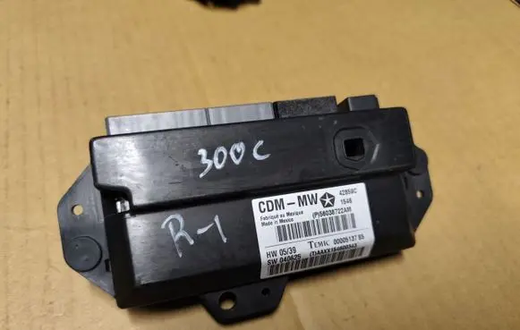 Chrysler 300 - 300C Door control unit/module 56038722AM