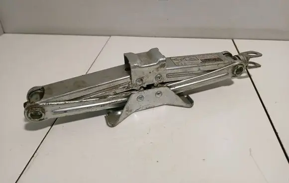 Honda CR-V Lift Jack 
