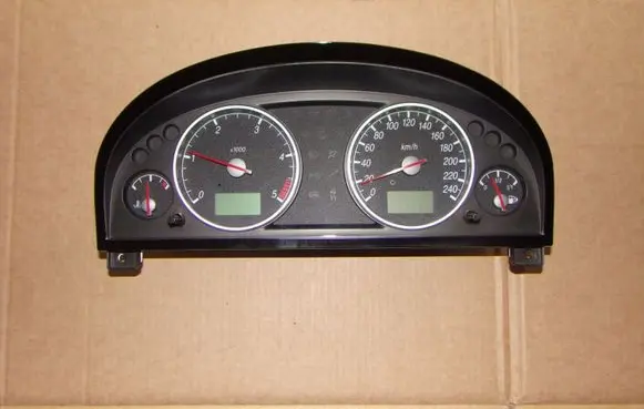 Ford Mondeo Mk III Speedometer (instrument cluster) 2S7F10849SB