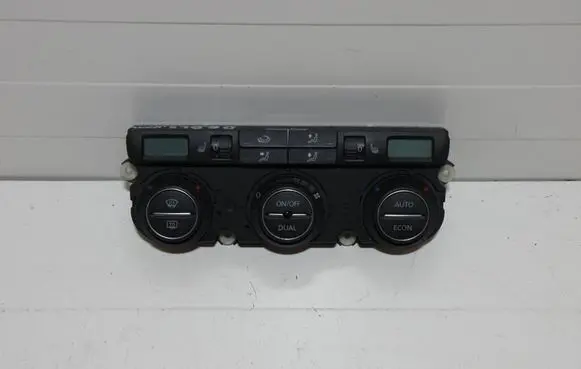 Volkswagen Touran I Climate control unit 746-414-71