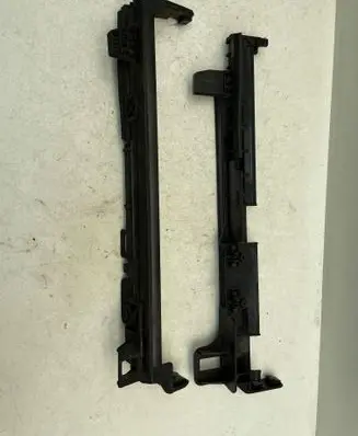Mercedes-Benz E W212 Radiator mount bracket 0477902903 PA66G30 0477902913