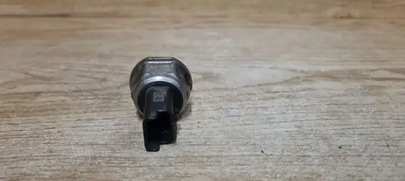 Volvo V50 Fuel pressure regulator 9658227880