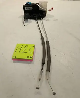 Hyundai i20 (PB PBT) Front door lock 813201J020