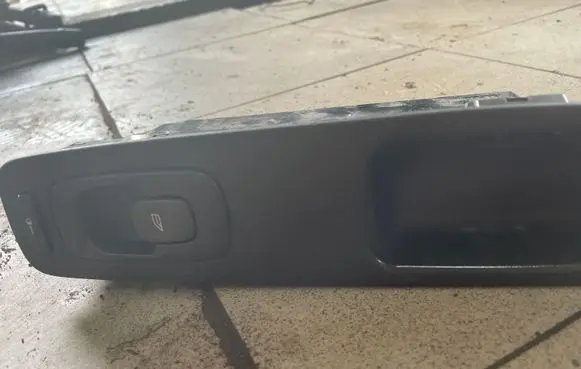 Volvo S80 Electric window control switch