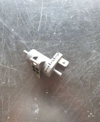 Renault Espace - Grand espace IV Turbo solenoid valve 7700113709