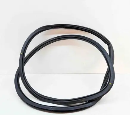 Audi A3 S3 8V Rubber seal front door (on door) 8V5831721
