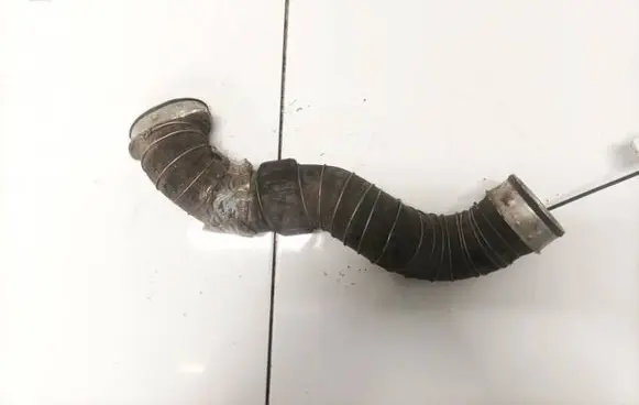 Mercedes-Benz C AMG W204 Intercooler hose/pipe