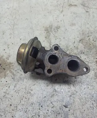 Toyota Corolla E120 E130 EGR valve 2562027070