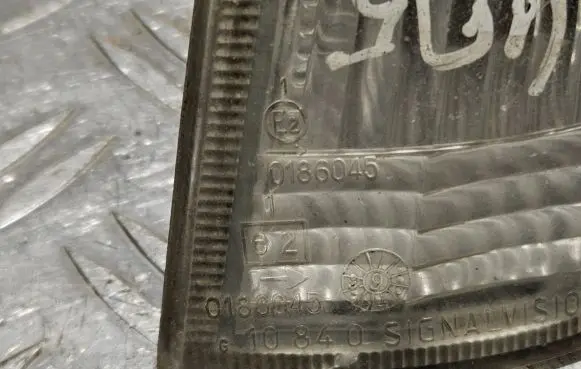 Front indicator light