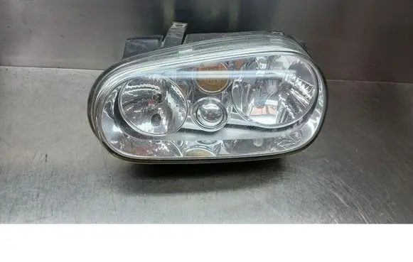 AC 428 Front reflector 1J1041015B