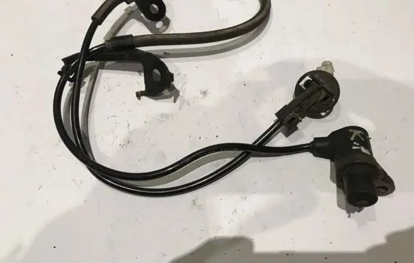 Toyota Yaris ABS brake wheel speed sensor 895430d010 89543-0d010