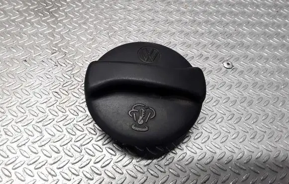 Volkswagen Jetta II Coolant expansion tank/reservoir cap 357121321A