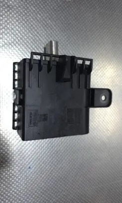Audi RS3 Battery relay fuse 1K0937517