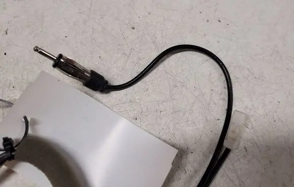 Toyota Yaris AUX in-socket connector