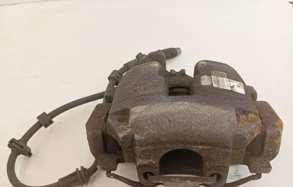 Peugeot 3008 II Front brake caliper 9822503180