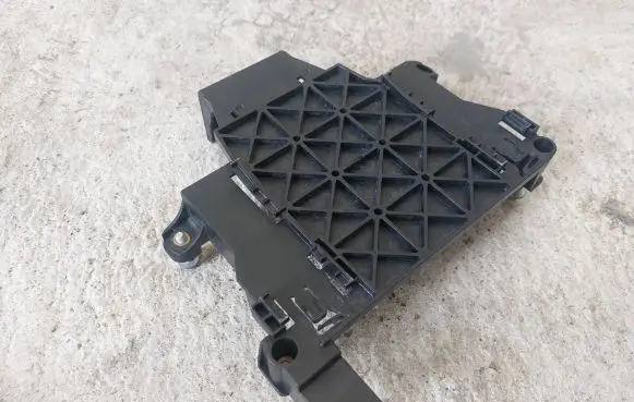 Volvo V60 Engine control unit holder 