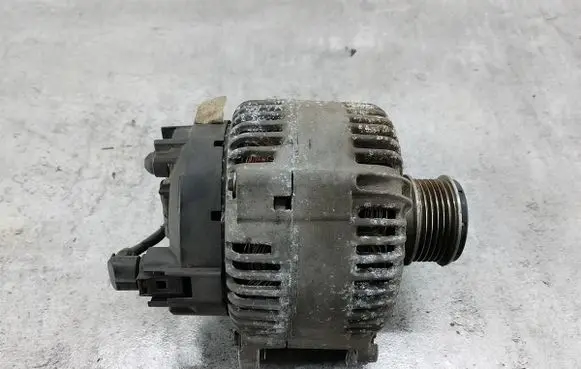 Volkswagen PASSAT B6 Generator/alternator 021903026L