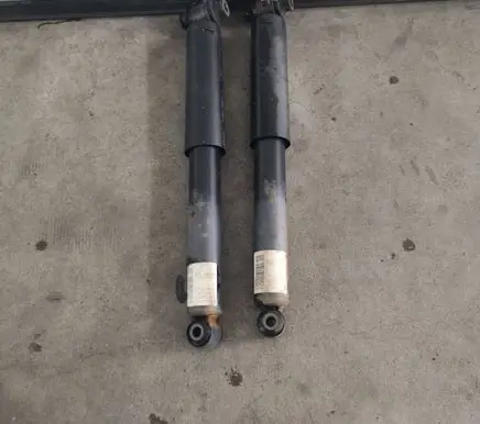 Rear shock absorber/damper