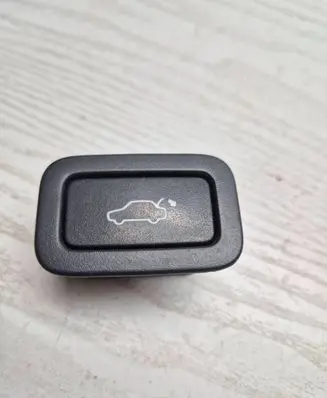 Volvo V70 Tailgate/trunk/boot open switch 30739237AA
