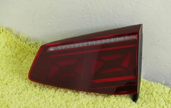 Volkswagen PASSAT B8 Rear/tail lights 3G9945308N
