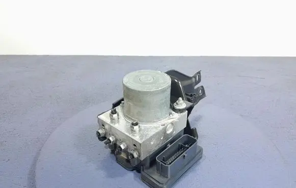 Skoda Fabia Mk3 (NJ) ABS Pump 6C0907379R