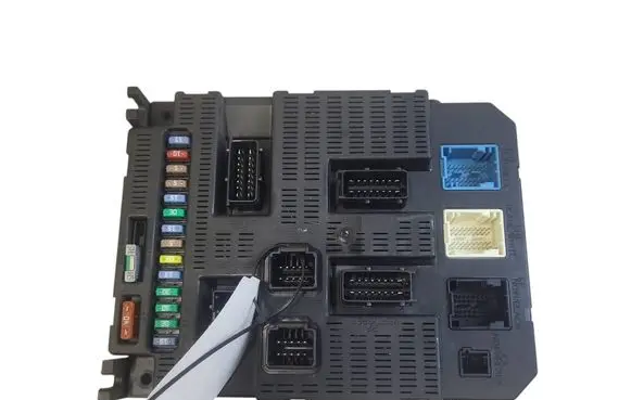 Citroen C4 I Fuse module 9659285580