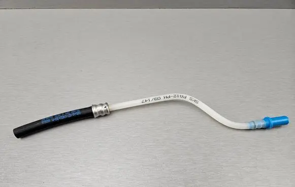 BMW X3 E83 Fuel line pipe 3422000 13533422000