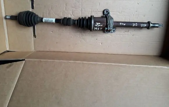 Renault Kadjar Front driveshaft 391004PC0A