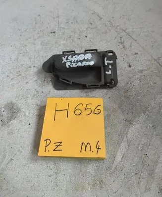 Citroen Xsara Picasso Rear door interior handle 9631487777
