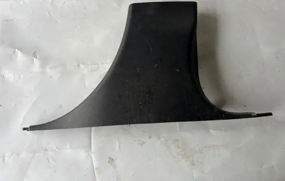 Dodge Durango III (B) pillar trim (bottom) I00984020BLR 1GG58DX9AB
