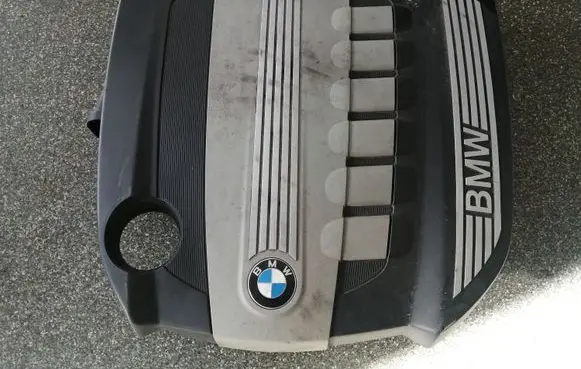 BMW 7 F01 F02 F03 F04 Engine cover (trim)