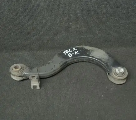 Volkswagen PASSAT B6 Rear upper control arm/wishbone 5Q0505351B