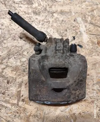 Citroen C4 Grand Picasso Front brake caliper 
