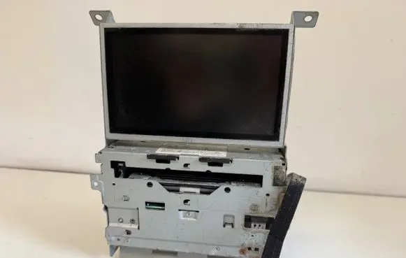Infiniti FX Radio/CD/DVD/GPS head unit 28090CA100 FA6664191 TRLM7NB1N