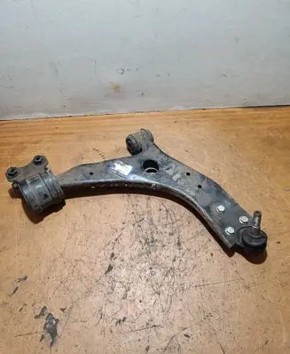 Volvo V50 Front lower control arm/wishbone 