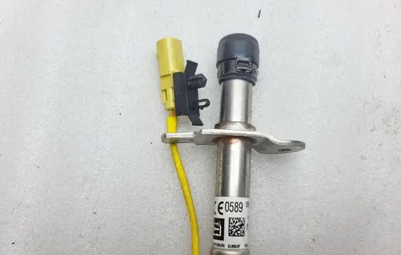 Tesla Model S Bonnet Pedestrian Airbag Actuator 1028545-00-B