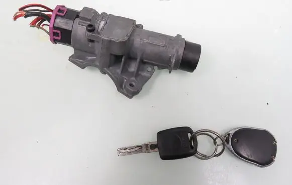 Skoda Fabia Mk1 (6Y) Ignition lock 4B0905851C