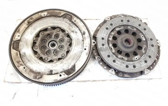 BMW 3 E90 E91 Clutch set kit 77577479
