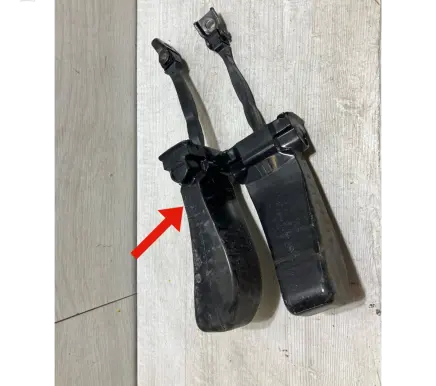 Skoda Octavia Mk3 (5E) Front door check strap stopper 5E0837249