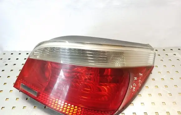 BMW 5 E60 E61 Rear/tail lights 6910768