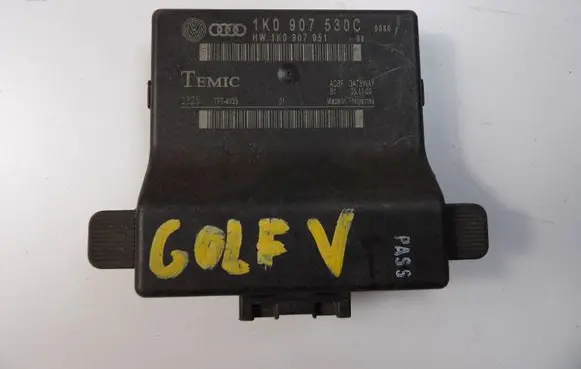 Volkswagen Golf V Gateway control module 1K0907530C 1K0907951