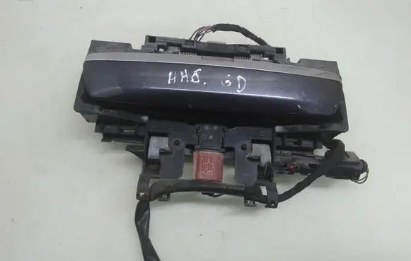 Rear door exterior handle