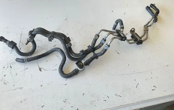 Volkswagen Transporter - Caravelle T6 Fuel line pipe 04L130308G L32538CB