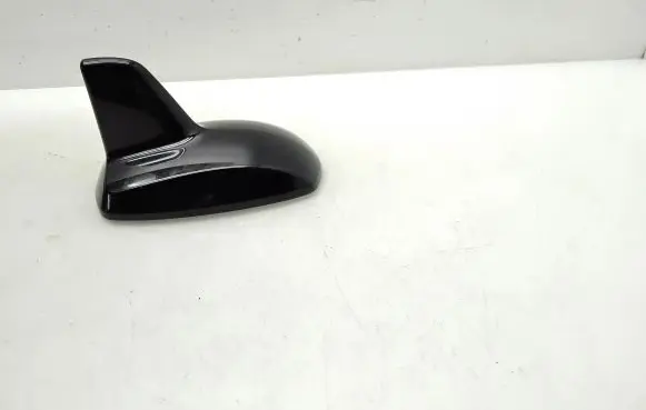 Mercedes-Benz CLA C117 X117 W117 Roof (GPS) antenna cover A2128270228