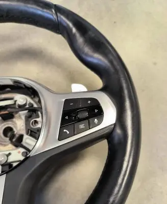 BMW 8 G15 Steering wheel