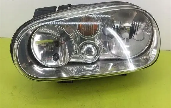 Volkswagen Golf IV Headlight/headlamp 1J1941017B
